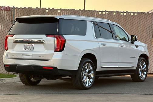 2021 GMC Yukon XL SLT