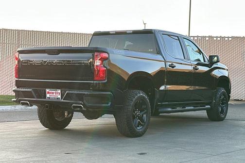 2022 Chevrolet Silverado 1500 Custom Trail Boss