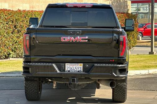 2024 GMC Sierra 2500 AT4