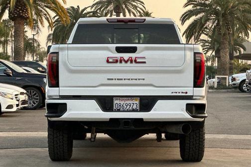 2024 GMC Sierra 2500 AT4