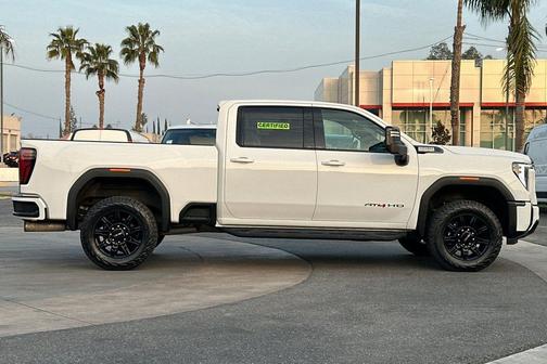 2024 GMC Sierra 2500 AT4