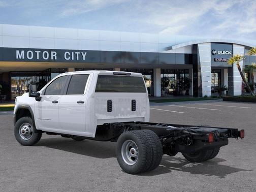 2025 GMC Sierra 3500 Base