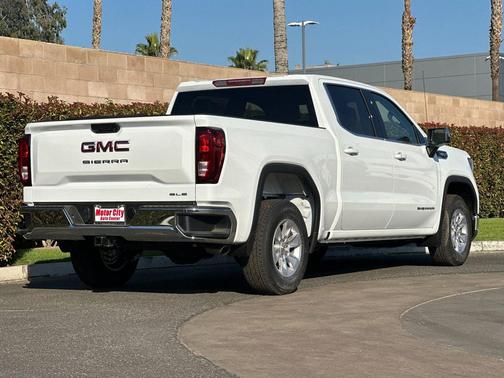 2026 GMC Sierra 1500 SLE