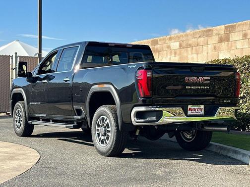 2026 GMC Sierra 2500 SLT