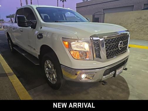 2017 Nissan Titan XD SV