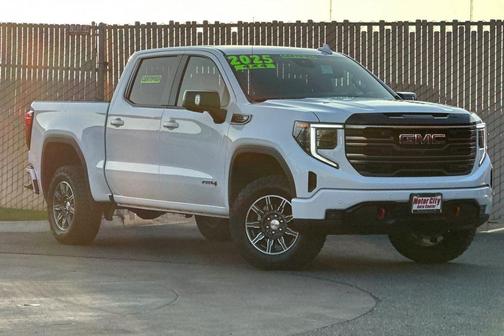 2025 GMC Sierra 1500 AT4