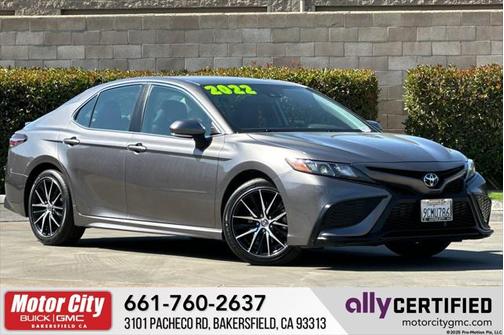 2022 Toyota Camry SE