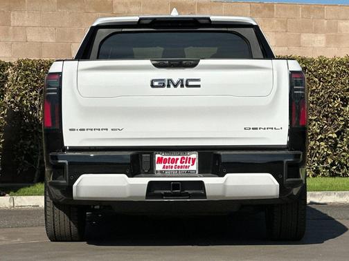 2025 GMC Sierra EV Extended Range Denali