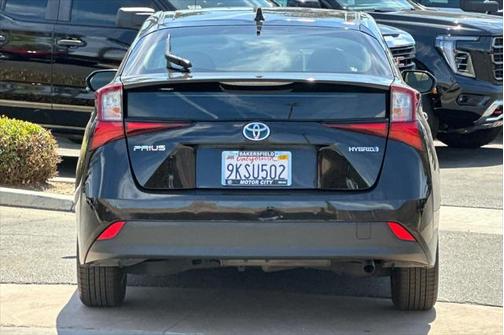 2021 Toyota Prius LE