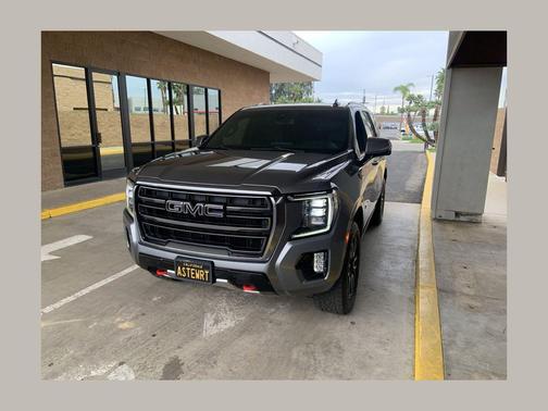 2021 GMC Yukon 4WD AT4