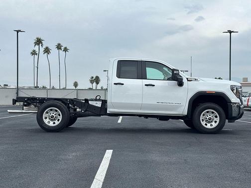 2026 GMC Sierra 3500 Base