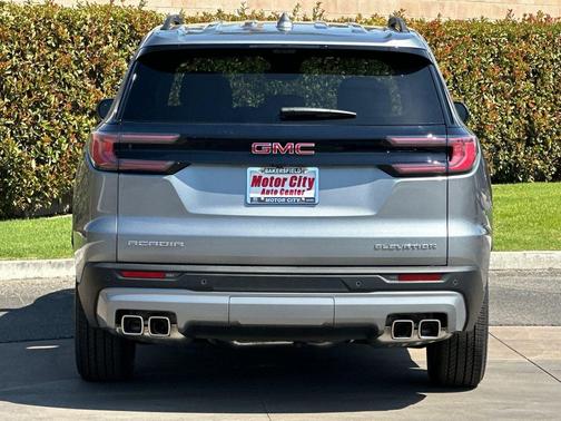 2026 GMC Acadia FWD Elevation