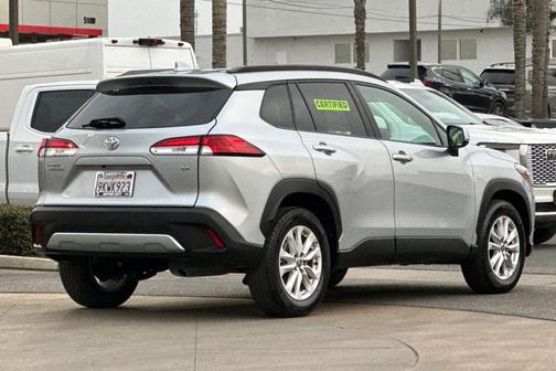 2024 Toyota Corolla Cross LE