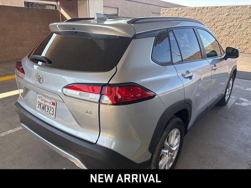 2024 Toyota Corolla Cross LE