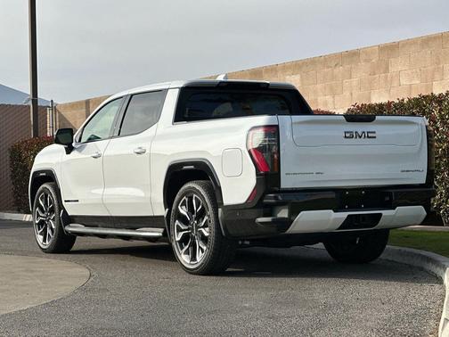 2025 GMC Sierra EV Extended Range Denali