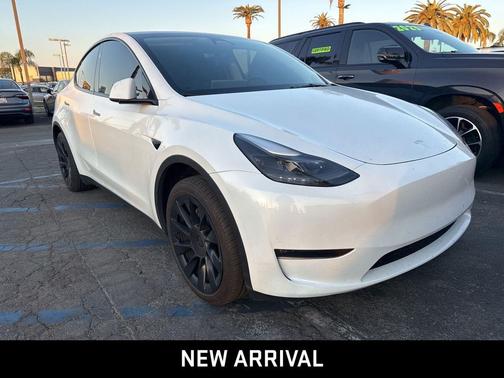 2024 Tesla Model Y Long Range Dual Motor All-Wheel Drive