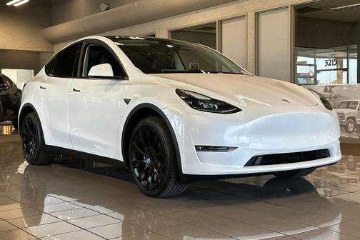 2024 Tesla Model Y Long Range Dual Motor All-Wheel Drive