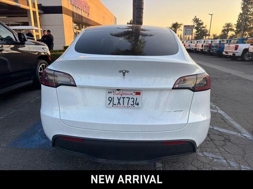 2024 Tesla Model Y Long Range Dual Motor All-Wheel Drive