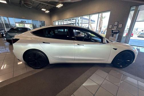 2024 Tesla Model 3 Long Range