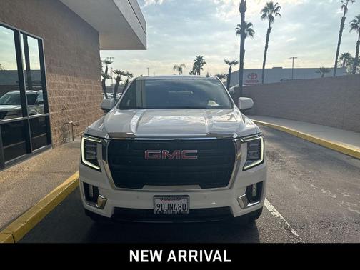 2022 GMC Yukon XL SLE