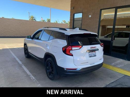 2023 GMC Terrain AWD AT4