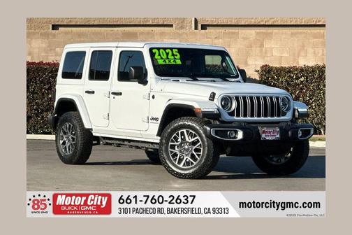 2025 Jeep Wrangler 4-Door Sahara 4x4