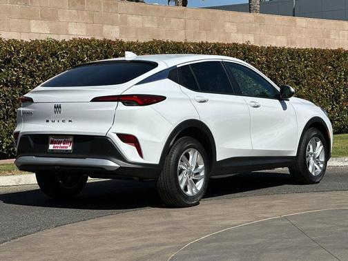 2025 Buick Envista Preferred FWD