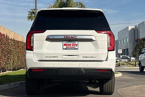 2023 GMC Yukon XL Denali
