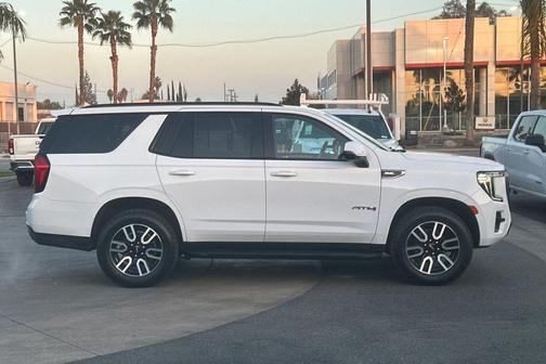 2022 GMC Yukon 4WD AT4