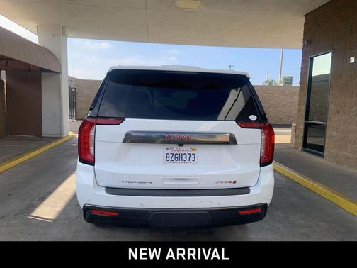 2022 GMC Yukon 4WD AT4