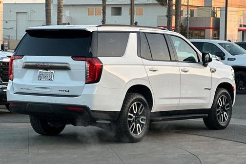 2022 GMC Yukon 4WD AT4