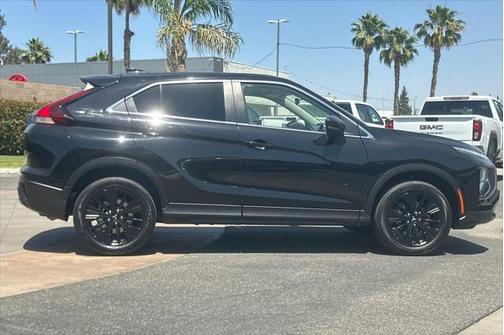 2022 Mitsubishi Eclipse Cross LE