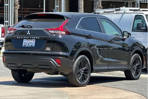 2022 Mitsubishi Eclipse Cross LE