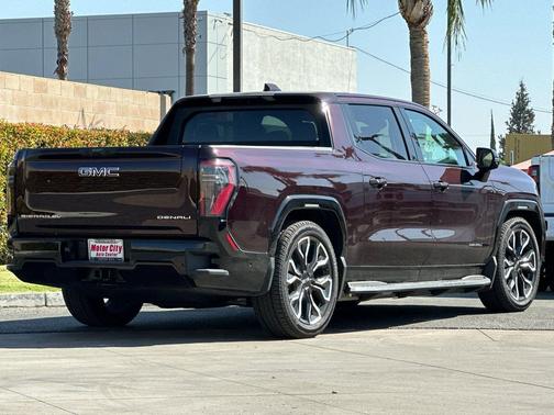 2025 GMC Sierra EV Extended Range Denali