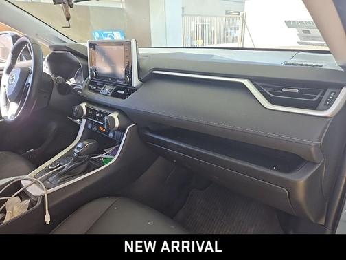 2021 Toyota RAV4 Hybrid XLE Premium