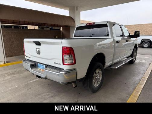 2024 RAM 2500 Big Horn Crew Cab 4x4 6'4' Box