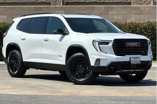 2024 GMC Acadia AWD AT4