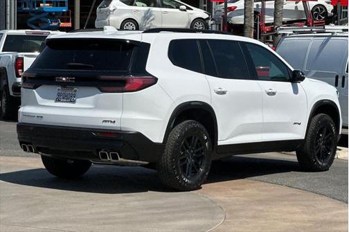 2024 GMC Acadia AWD AT4
