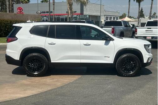 2024 GMC Acadia AWD AT4