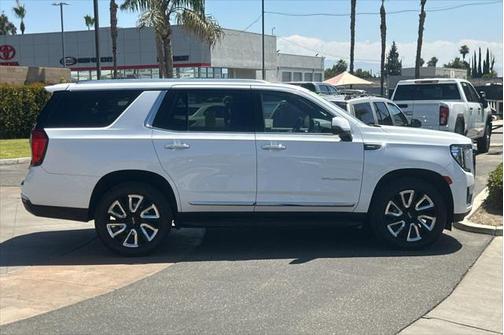 2021 GMC Yukon SLT