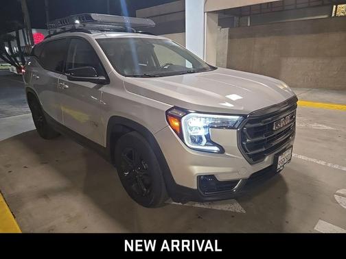2022 GMC Terrain AWD AT4