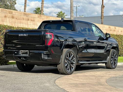 2025 GMC Sierra EV Extended Range Denali