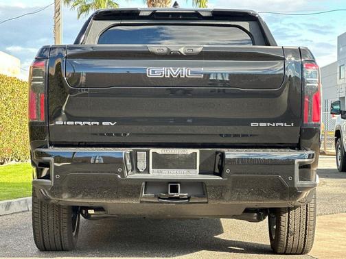 2025 GMC Sierra EV Extended Range Denali