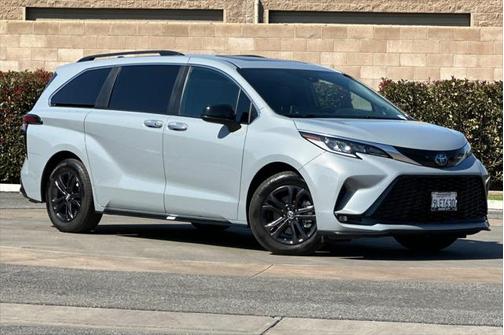 2024 Toyota Sienna XSE 7 Passenger