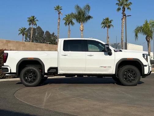 2026 GMC Sierra 2500 AT4