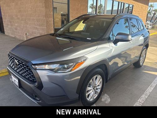 2024 Toyota Corolla Cross LE