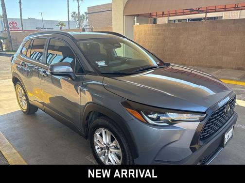 2024 Toyota Corolla Cross LE