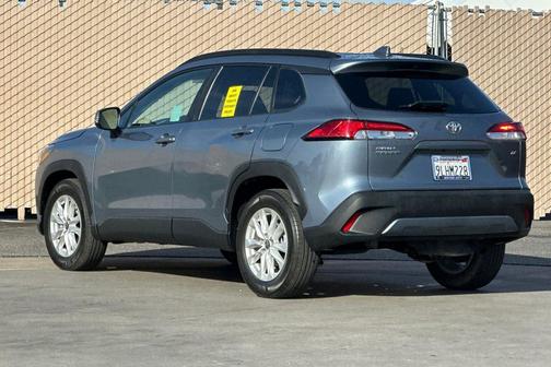 2024 Toyota Corolla Cross LE
