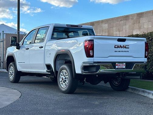 2026 GMC Sierra 2500 Pro