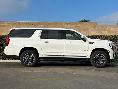 2026 GMC Yukon XL 4WD Elevation